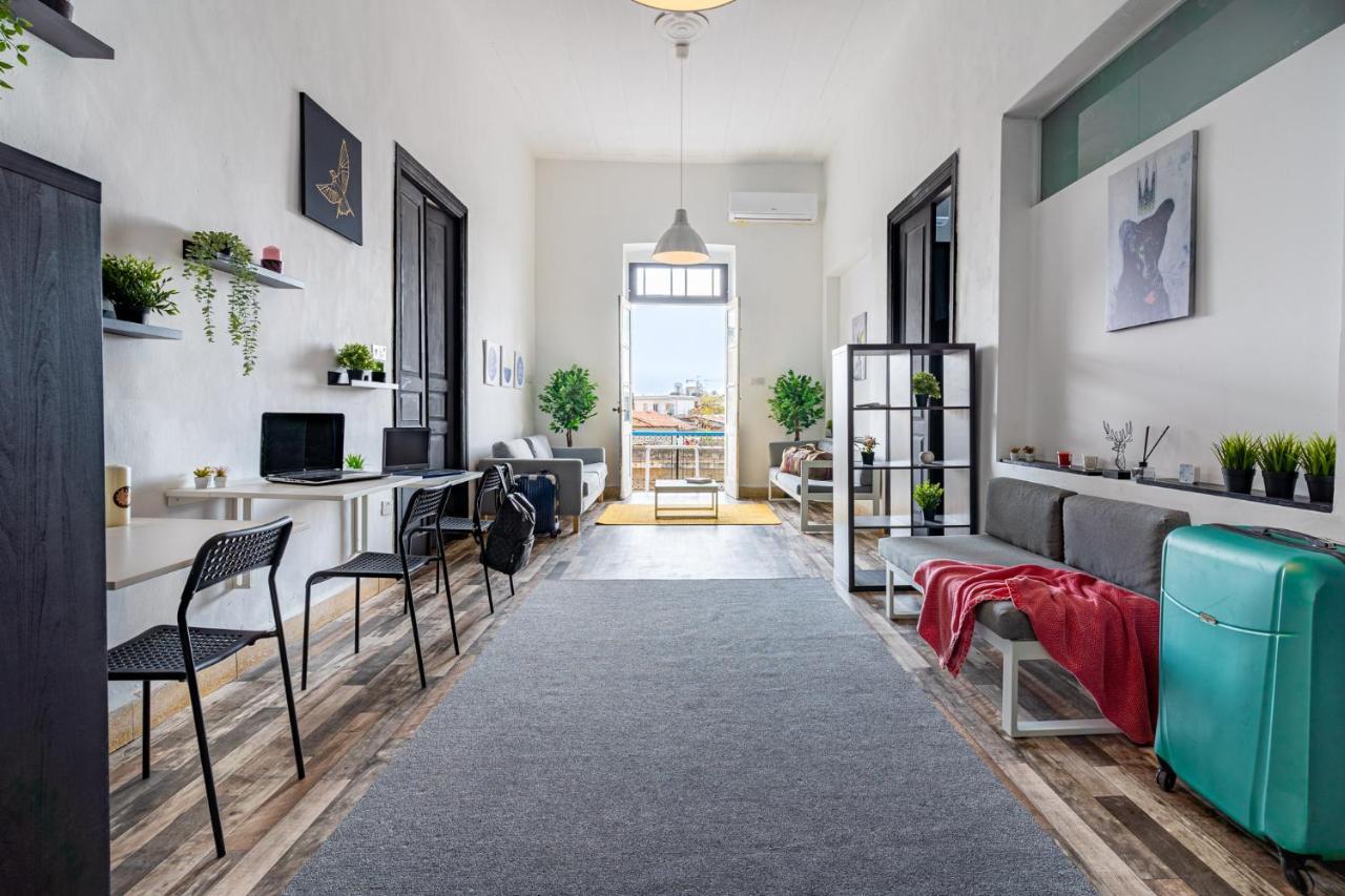 Bee Hostel Λεμεσός Εξωτερικό φωτογραφία