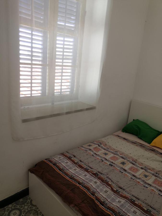 Bee Hostel Λεμεσός Εξωτερικό φωτογραφία